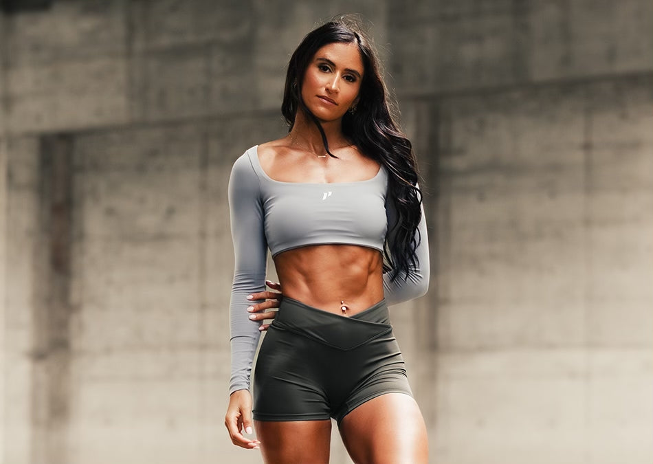 WOMEN'S APPAREL